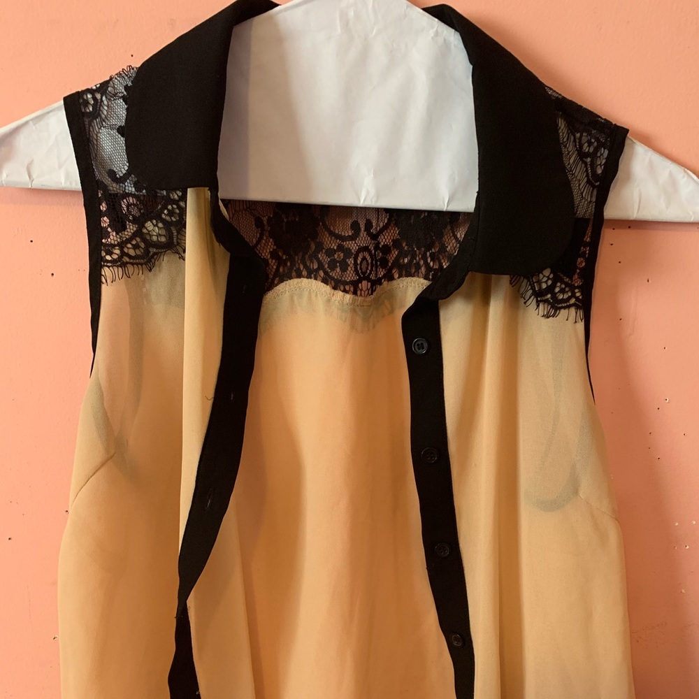 Forever 21 Button-Up lace Blouse